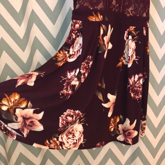 LACE floral Cocktail DRess!!!! - Picture 4 of 6